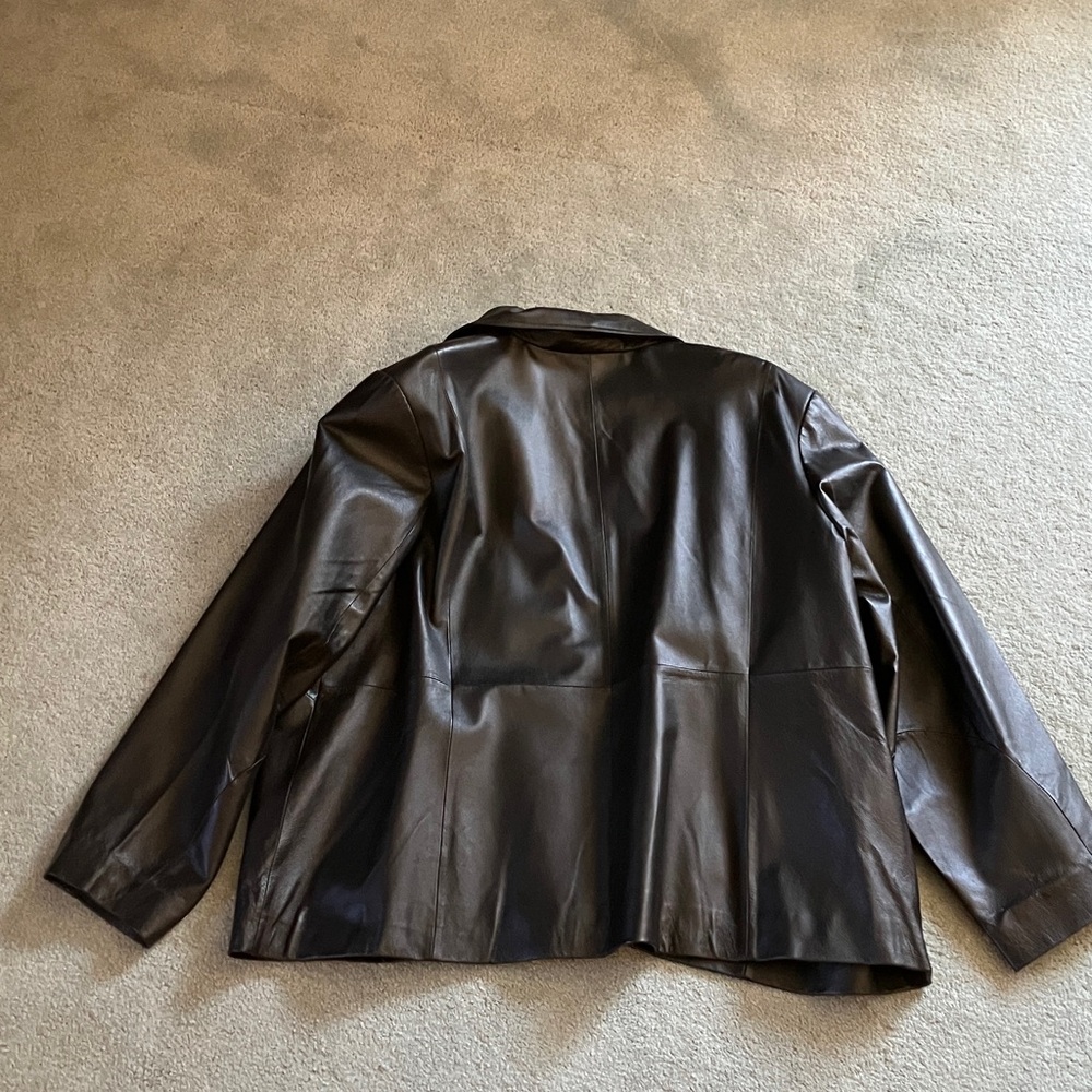 Sleek Black Leather Performance Jacket - image 6